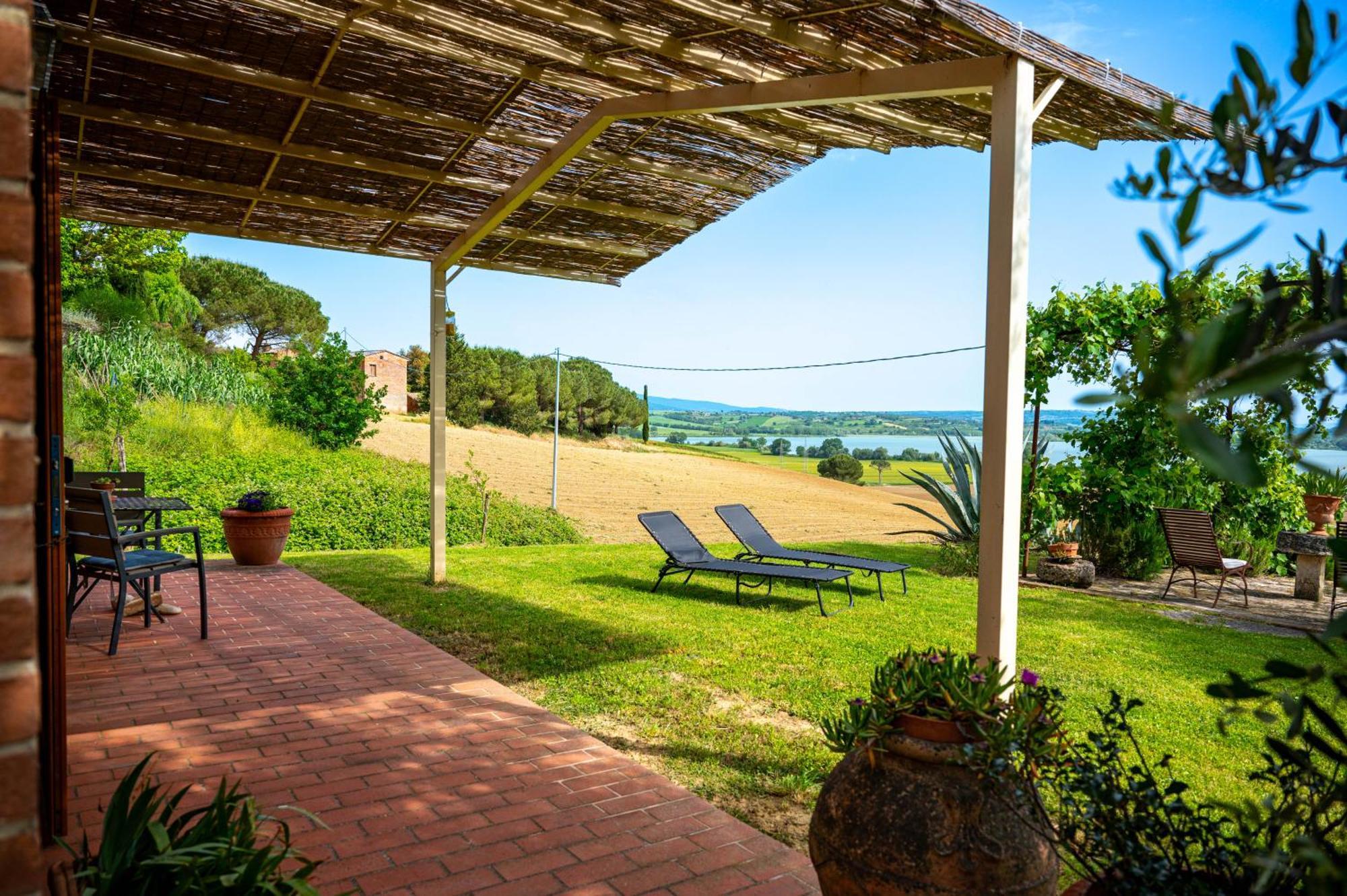 Agriturismo Poggio Antico Binami Buitenkant foto
