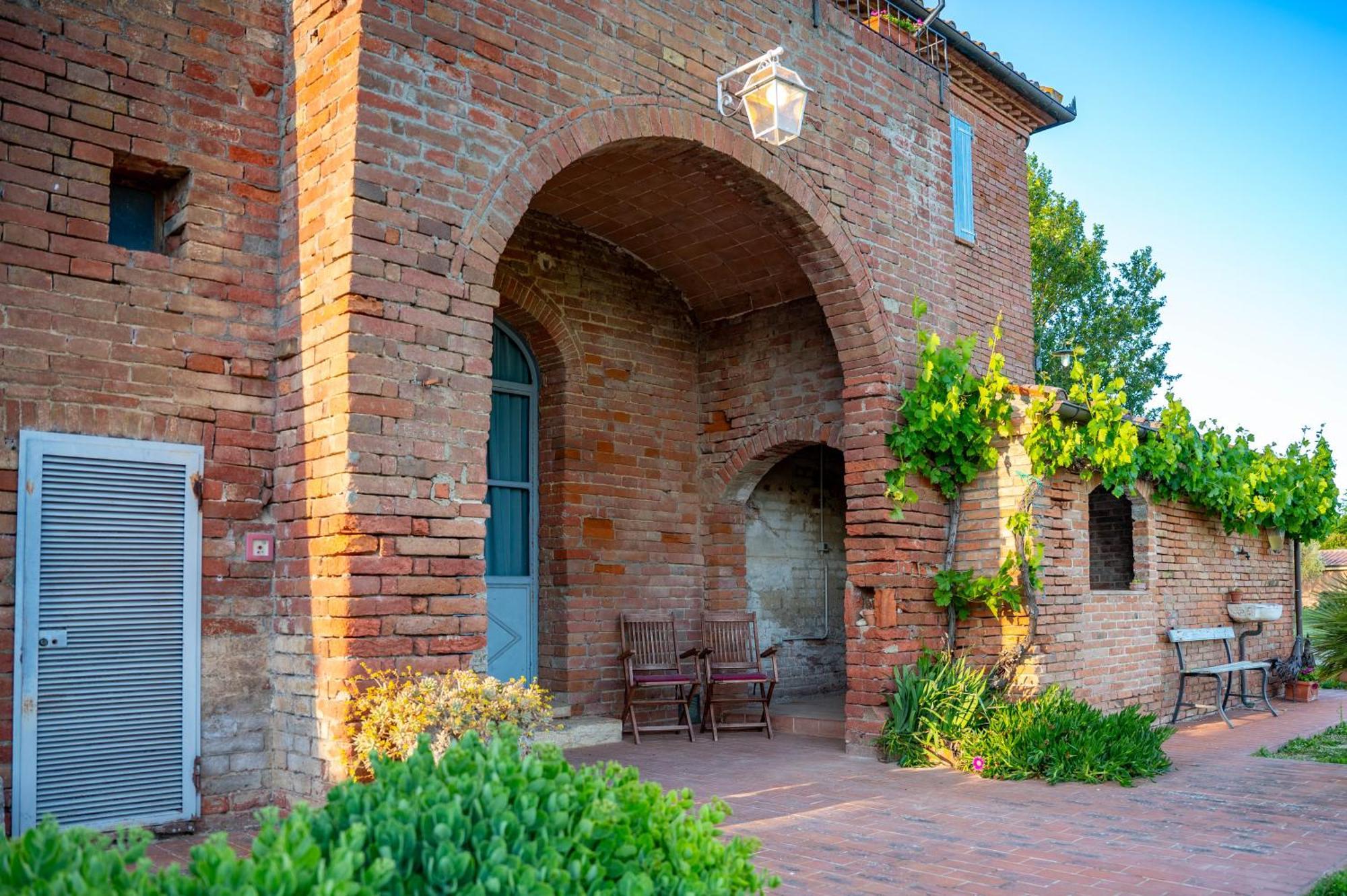 Agriturismo Poggio Antico Binami Buitenkant foto