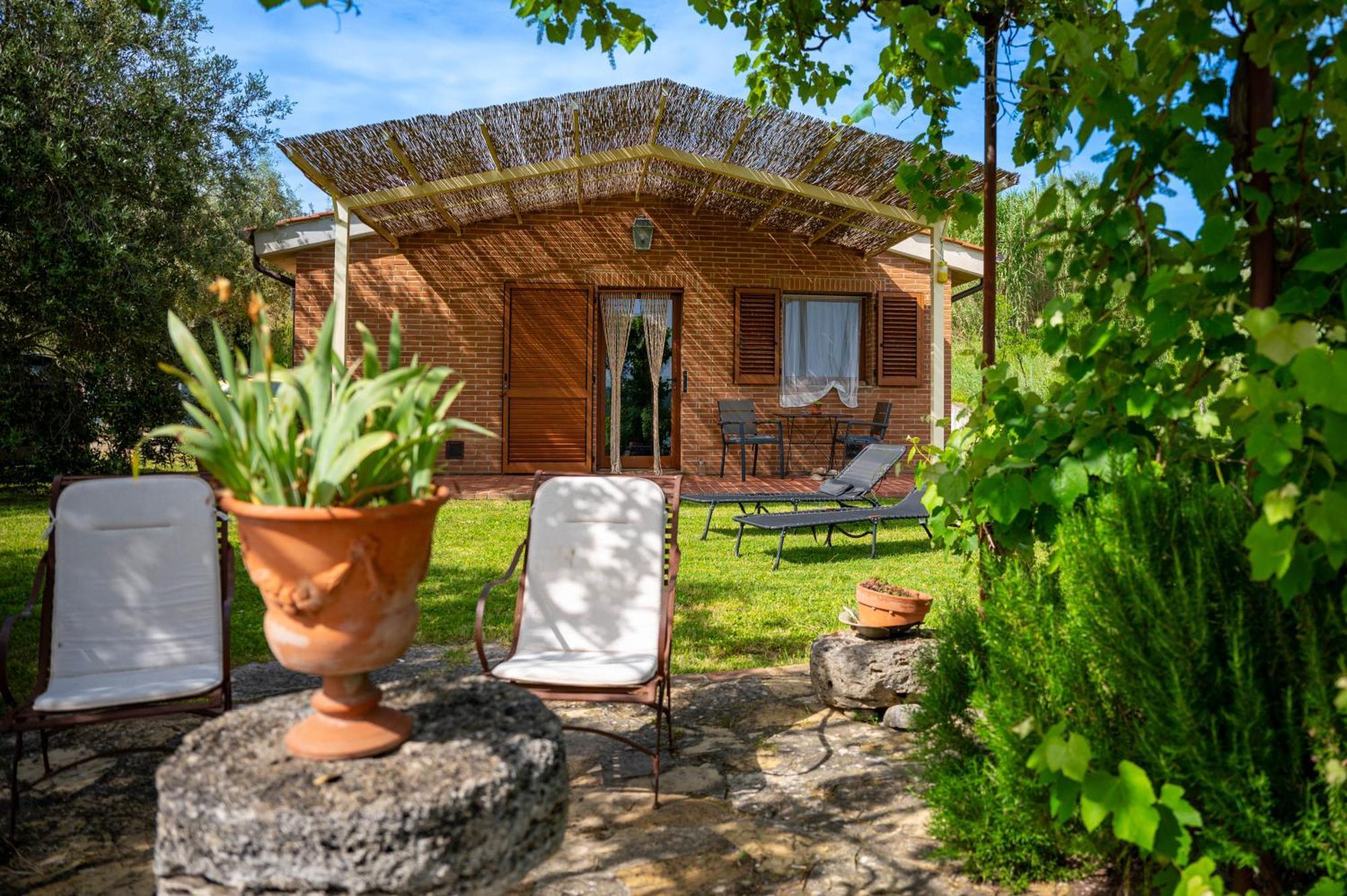 Agriturismo Poggio Antico Binami Buitenkant foto